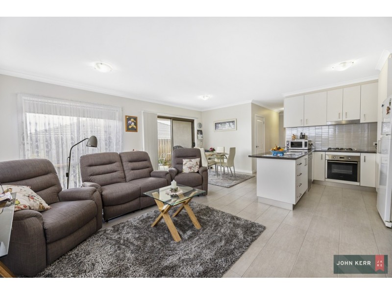 2B Boolarra Avenue, Newborough VIC 3825