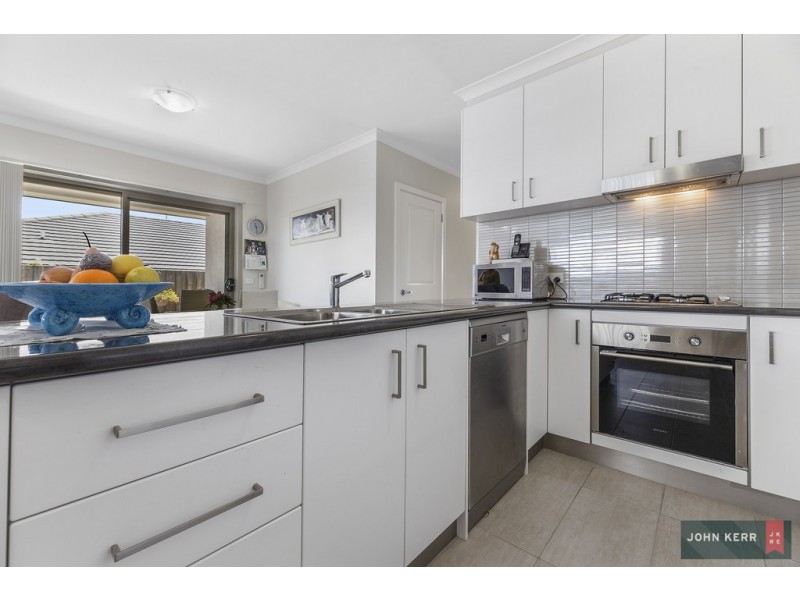 2B Boolarra Avenue, Newborough VIC 3825