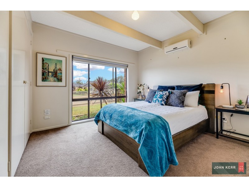 52 Dinwoodie Drive, Newborough VIC 3825