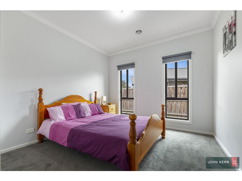 10 Montane Boulevard, Newborough VIC 3825
