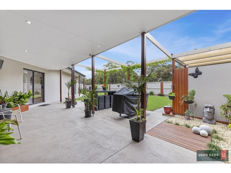 10 Montane Boulevard, Newborough VIC 3825