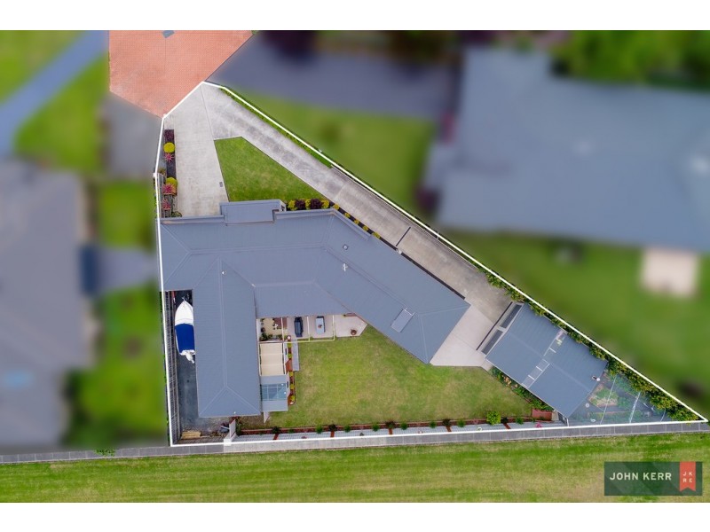 10 Montane Boulevard, Newborough VIC 3825