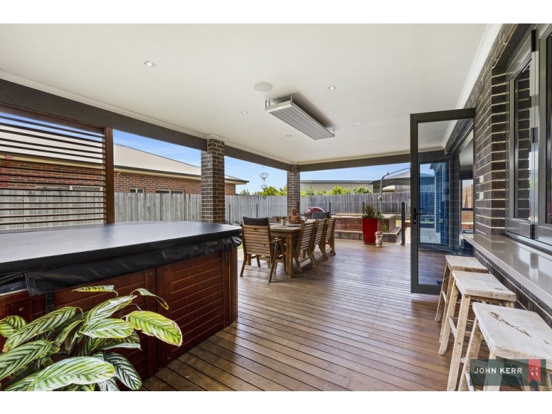 28 Davey Drive, Trafalgar VIC 3824
