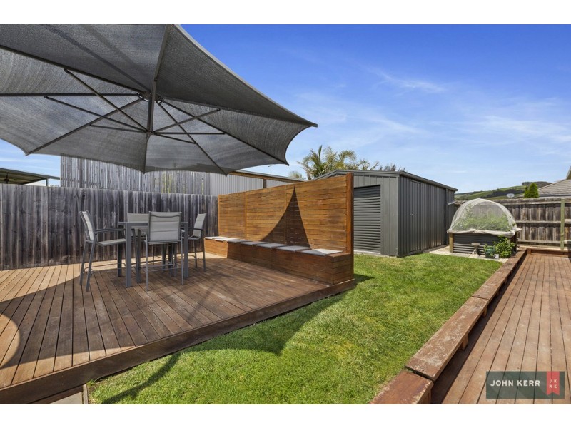 28 Davey Drive, Trafalgar VIC 3824
