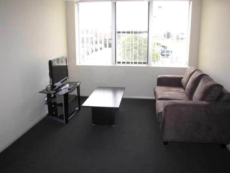 1 Ollerton Avenue, Newborough VIC 3825