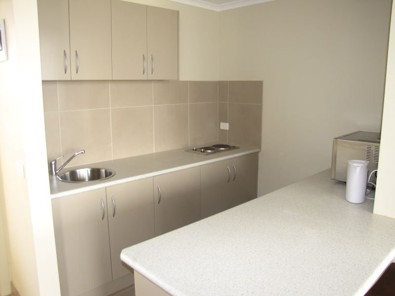 1 Ollerton Avenue, Newborough VIC 3825