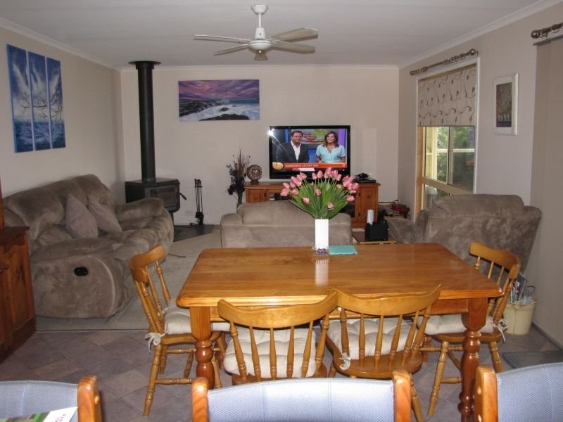 56 Yasmin Drive, Hernes Oak VIC 3825