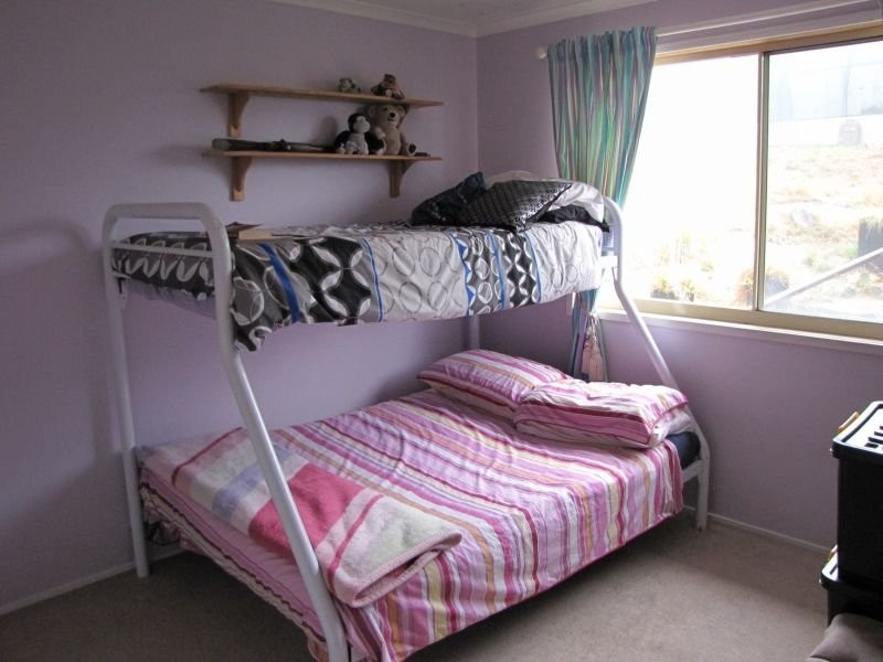 56 Yasmin Drive, Hernes Oak VIC 3825