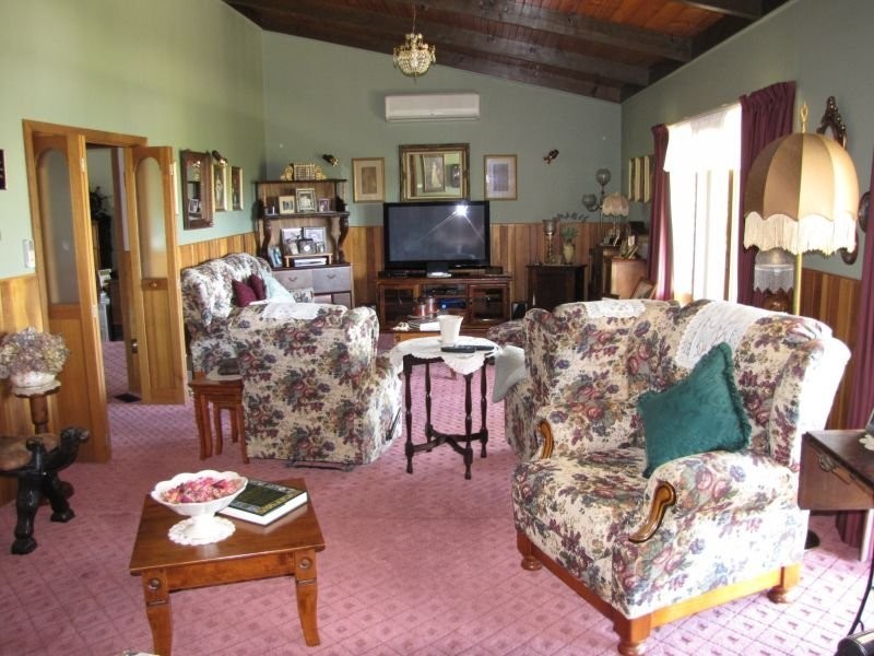 24 Lisle Street, Moe VIC 3825