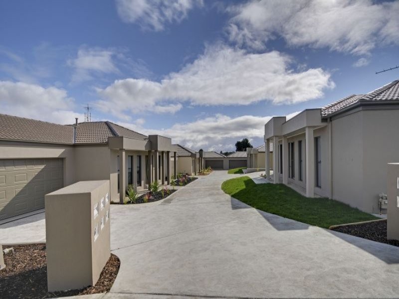 23-25 Central Avenue, Newborough VIC 3825