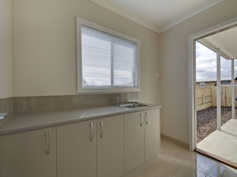 23-25 Central Avenue, Newborough VIC 3825