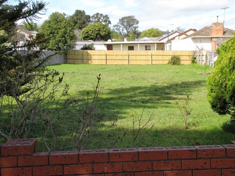 59 Service Road, Moe VIC 3825