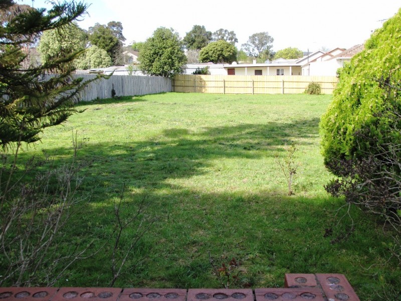 59 Service Road, Moe VIC 3825