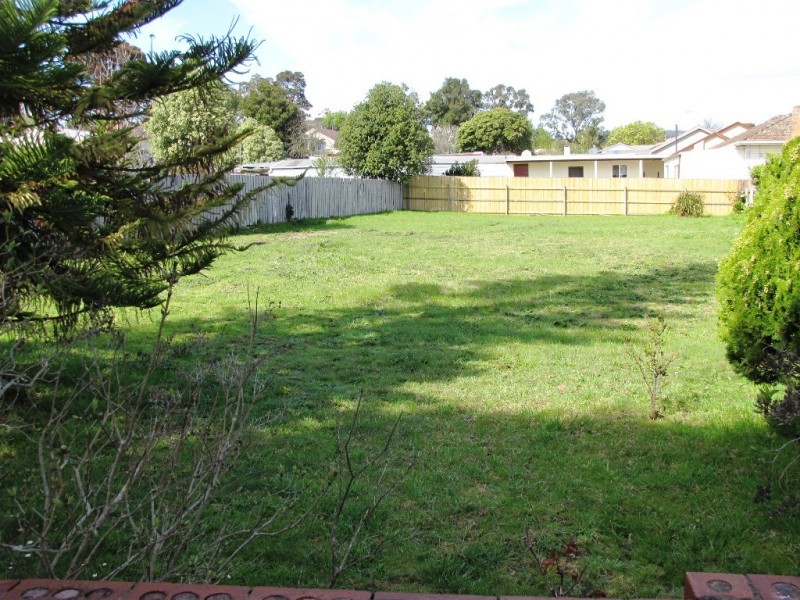 59 Service Road, Moe VIC 3825