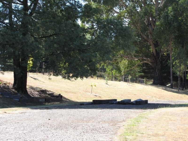 54 Whitelaw Court, Rawson VIC 3825