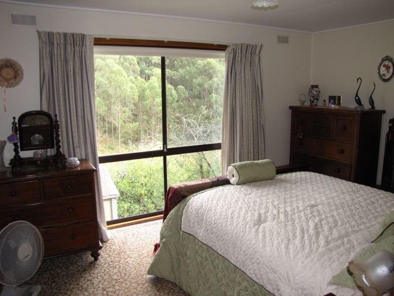 20 Elswyk Road, Moe South VIC 3825
