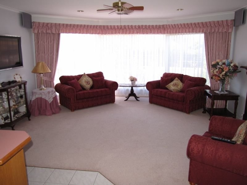 11 Barton Street, Newborough VIC 3825