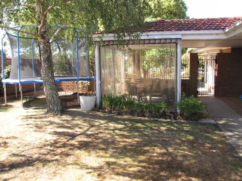 11 Barton Street, Newborough VIC 3825