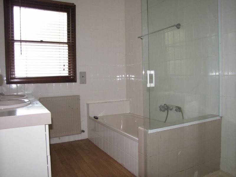 4 Alpha Court, Moe VIC 3825