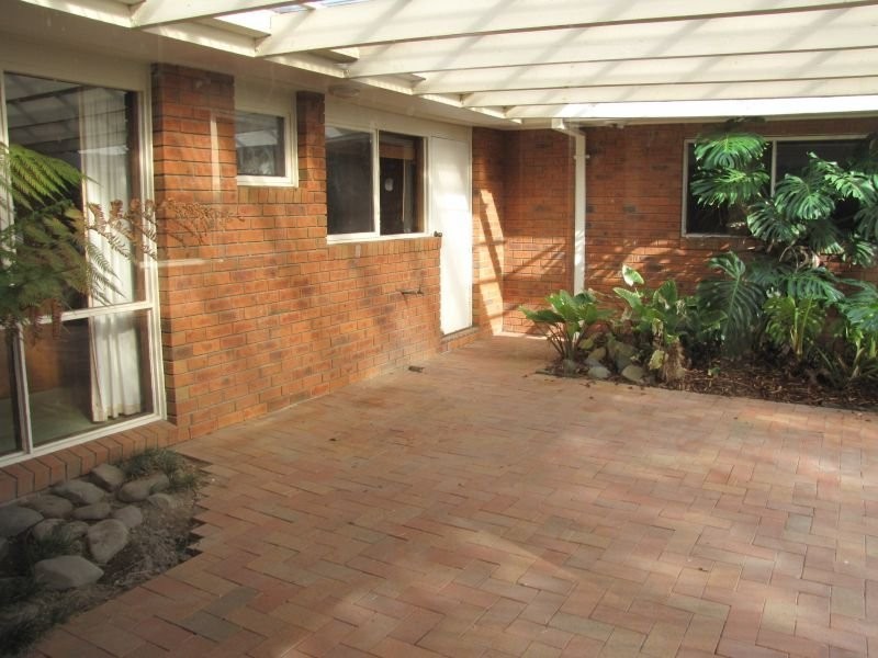 4 Alpha Court, Moe VIC 3825