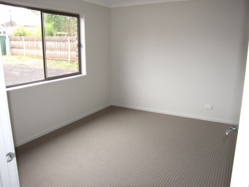 39 Watsons Road, Moe VIC 3825