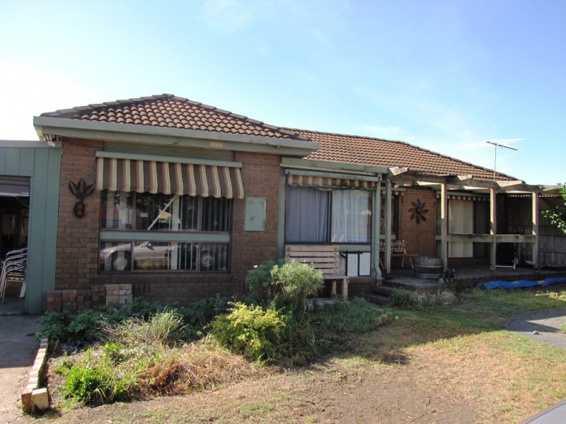 5, 5A and 5B Reservoir Road, Moe VIC 3825