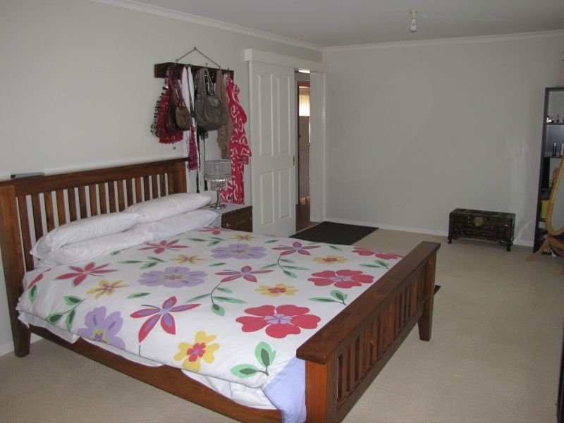19 St Phillack Crescent, Rawson VIC 3825