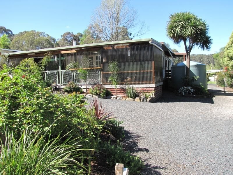 19 St Phillack Crescent, Rawson VIC 3825