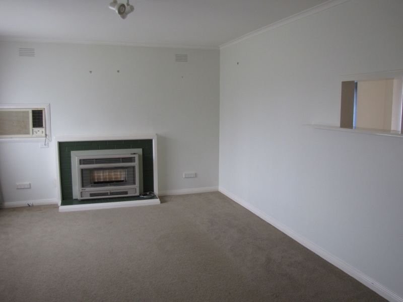 33 Northern Avenue, Newborough VIC 3825