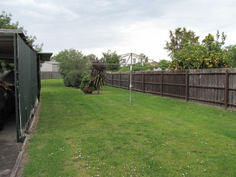 33 Northern Avenue, Newborough VIC 3825