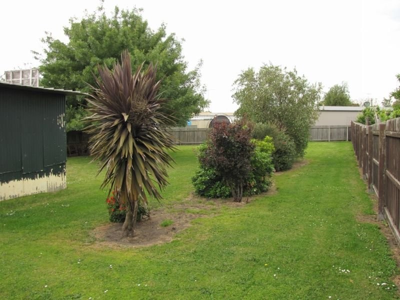 33 Northern Avenue, Newborough VIC 3825