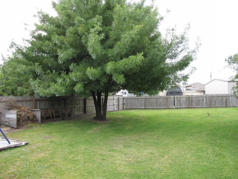 33 Northern Avenue, Newborough VIC 3825