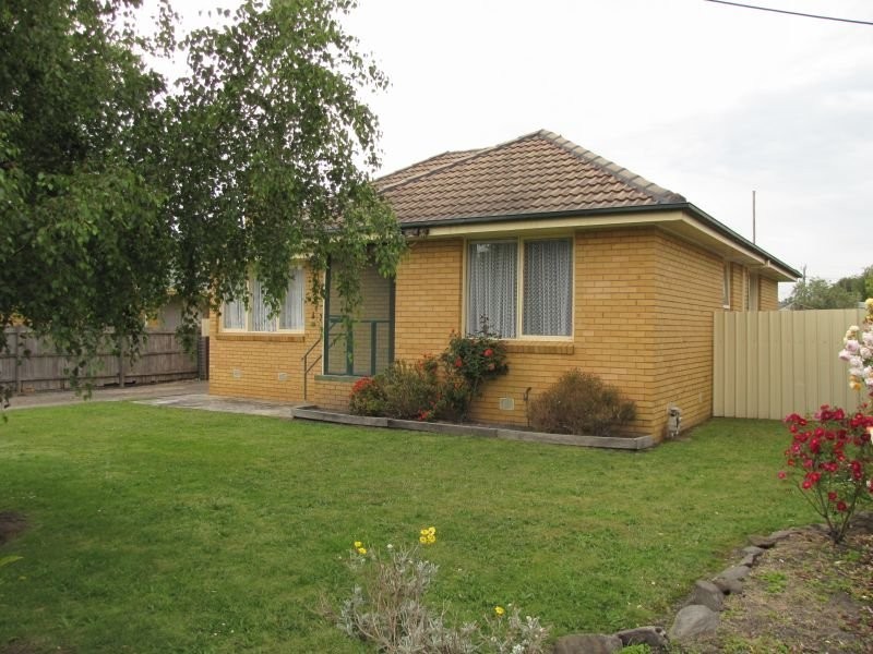 33 Northern Avenue, Newborough VIC 3825