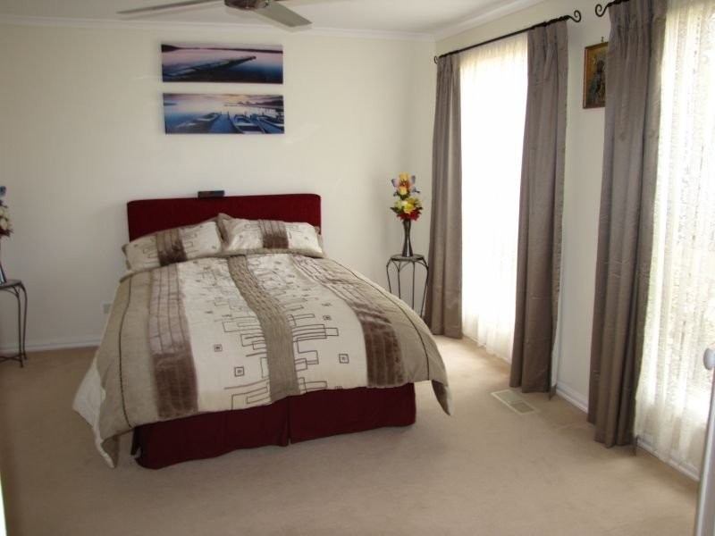 15 Wirrana Drive, Moe VIC 3825