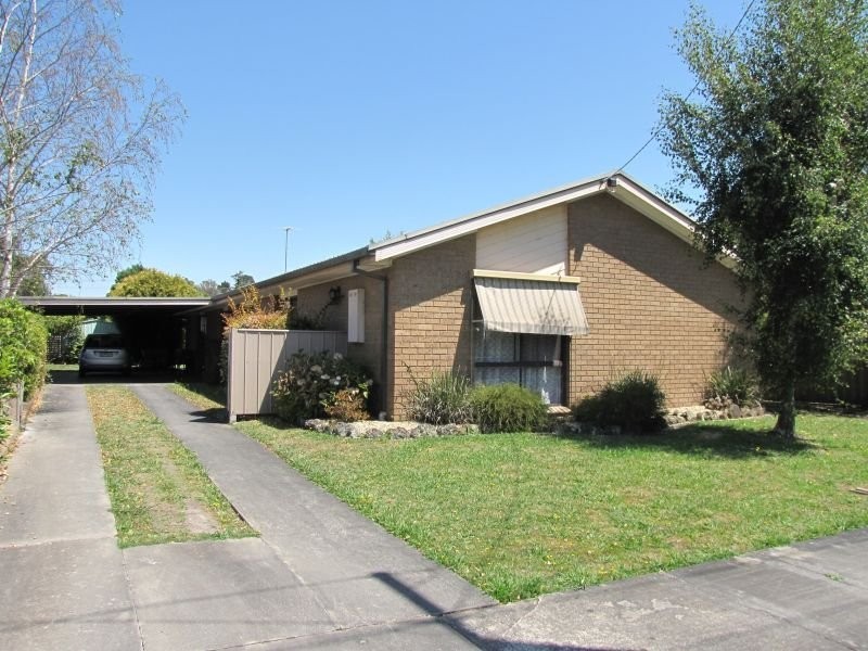 10 Gibson Street, Moe VIC 3825