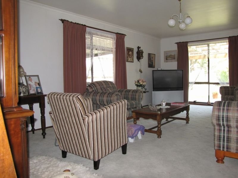 10 Gibson Street, Moe VIC 3825