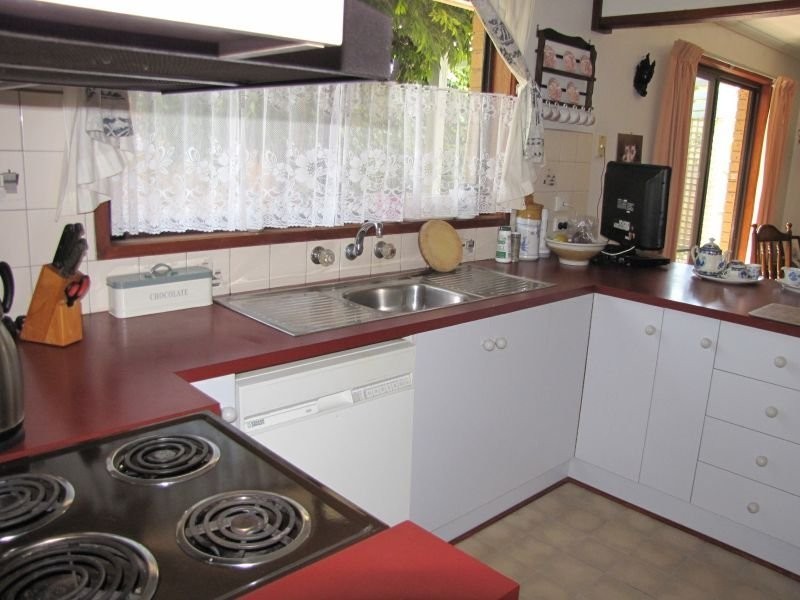 10 Gibson Street, Moe VIC 3825