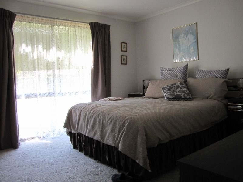 10 Gibson Street, Moe VIC 3825