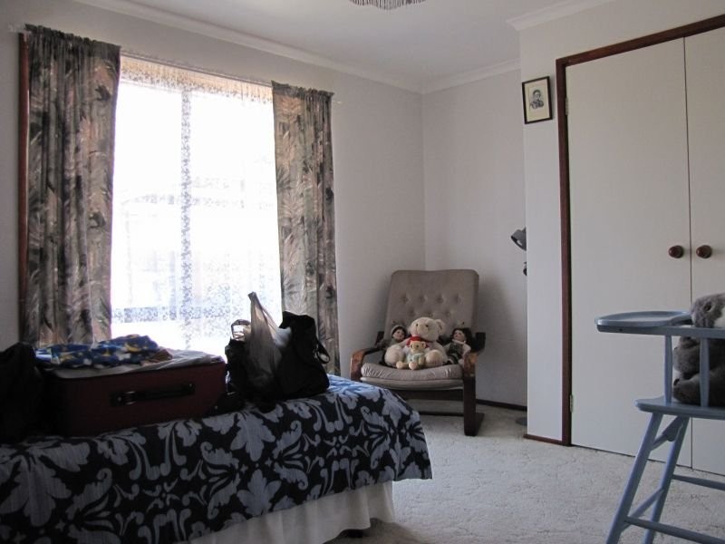 10 Gibson Street, Moe VIC 3825