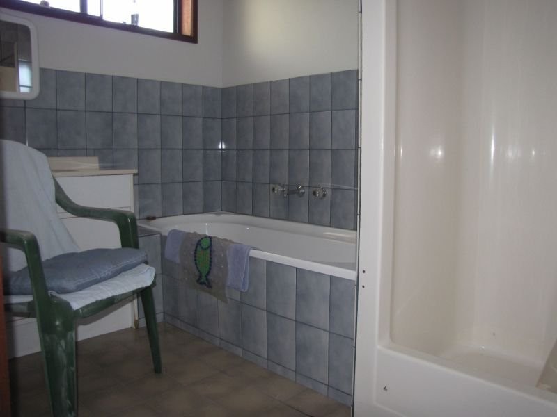 10 Gibson Street, Moe VIC 3825