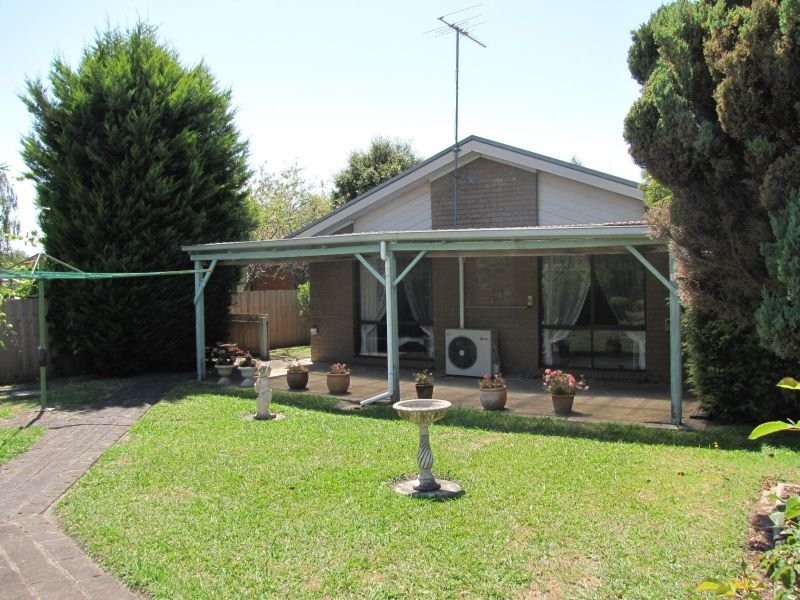 10 Gibson Street, Moe VIC 3825