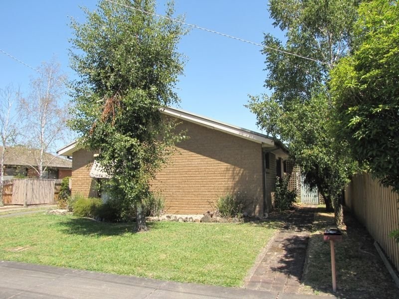 10 Gibson Street, Moe VIC 3825