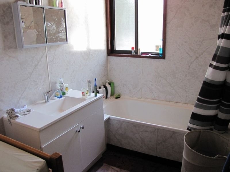 6 Malnham Crescent, Newborough VIC 3825