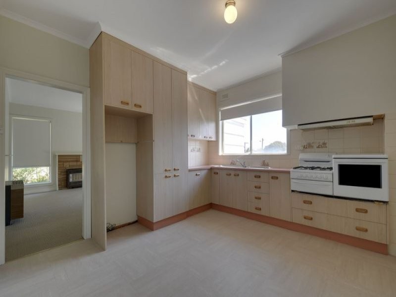 9 Lincoln Street, Moe VIC 3825