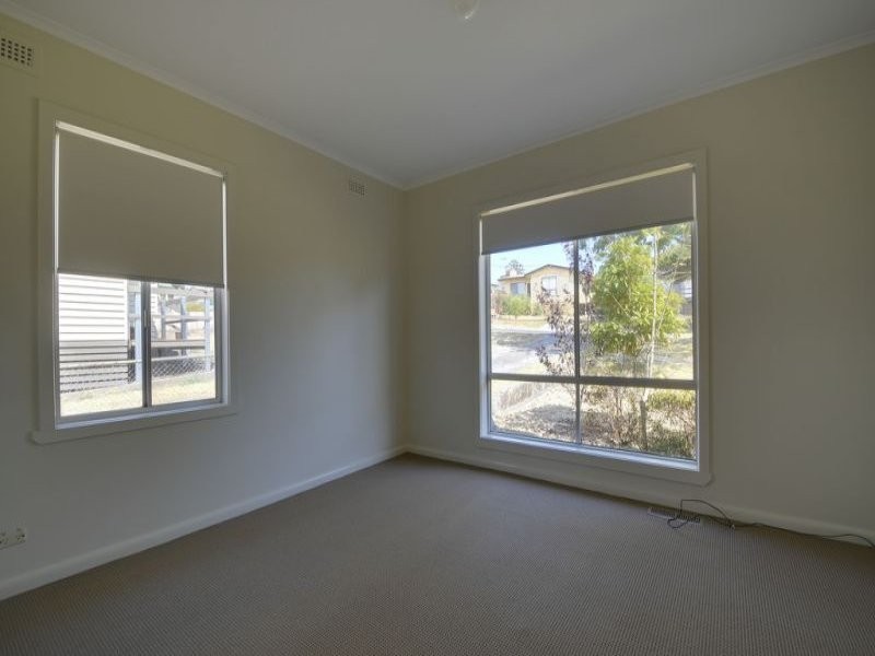 9 Lincoln Street, Moe VIC 3825