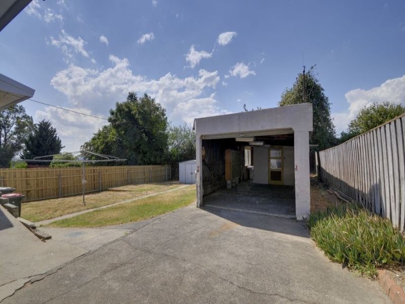 9 Lincoln Street, Moe VIC 3825