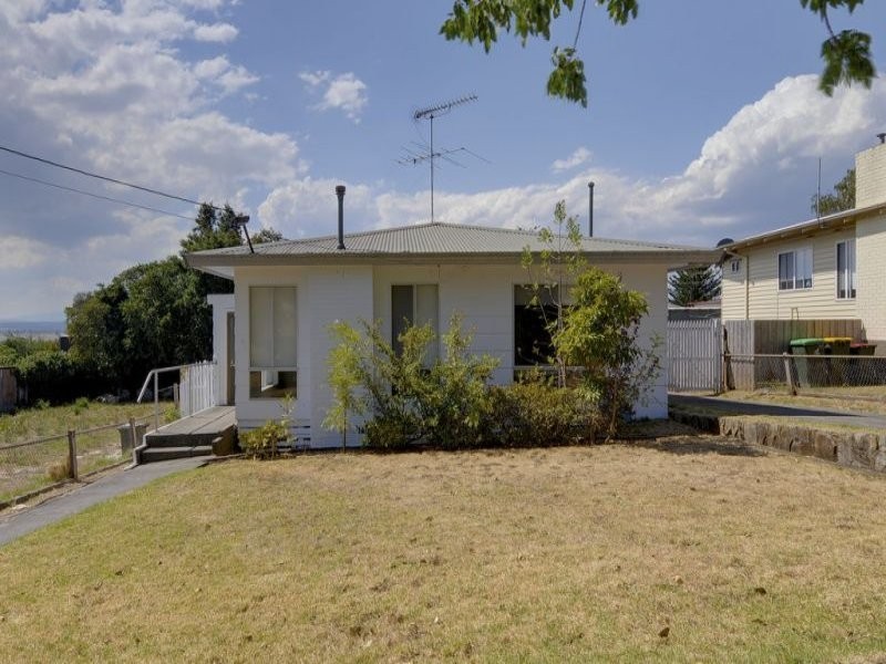 9 Lincoln Street, Moe VIC 3825
