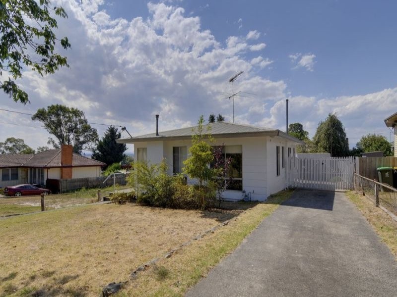 9 Lincoln Street, Moe VIC 3825