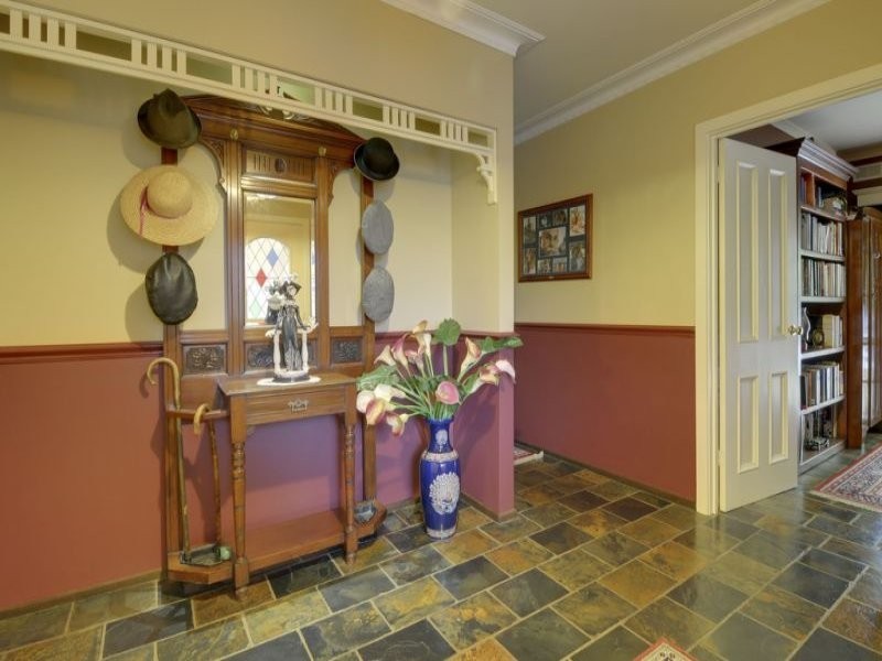727 Moe Walhalla Road, Tanjil South VIC 3825