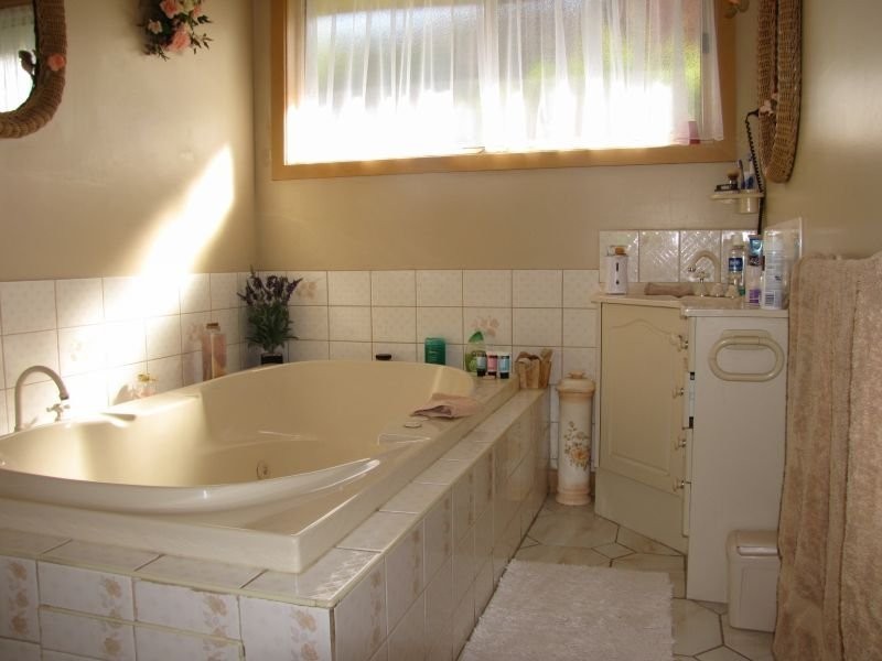 33 Rubery Street, Moe VIC 3825